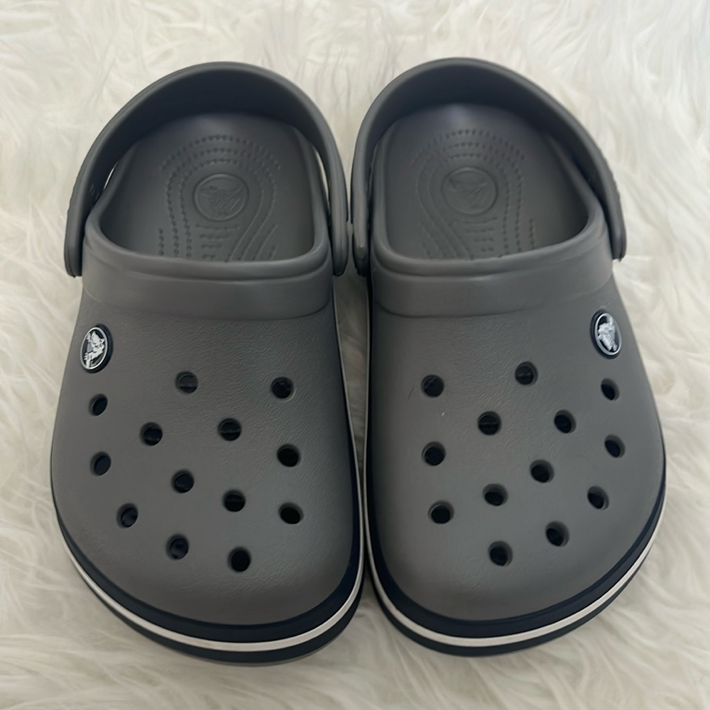 Crocs Gray with Navy stripe Boys Size J1
